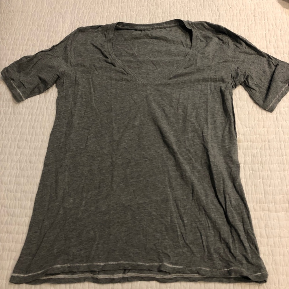 Lululemon v neck
